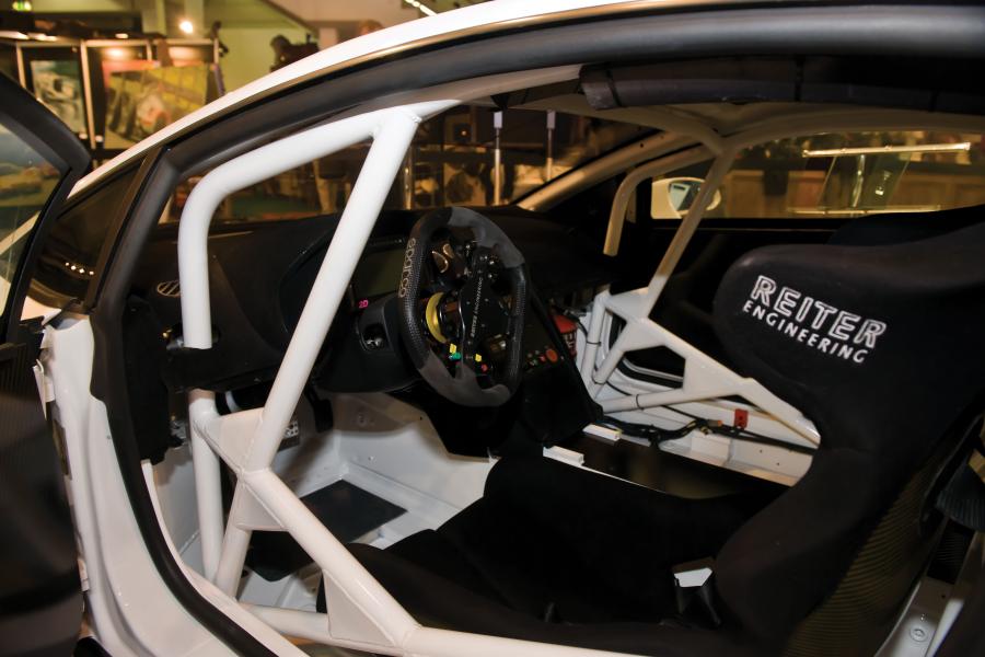  Lamborghini Gallardo LP600 GT3 Racing Car 2011 года  (фото 13 из 24)